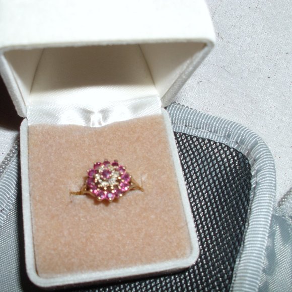 ruby and diamond ring - Picture 1 of 7